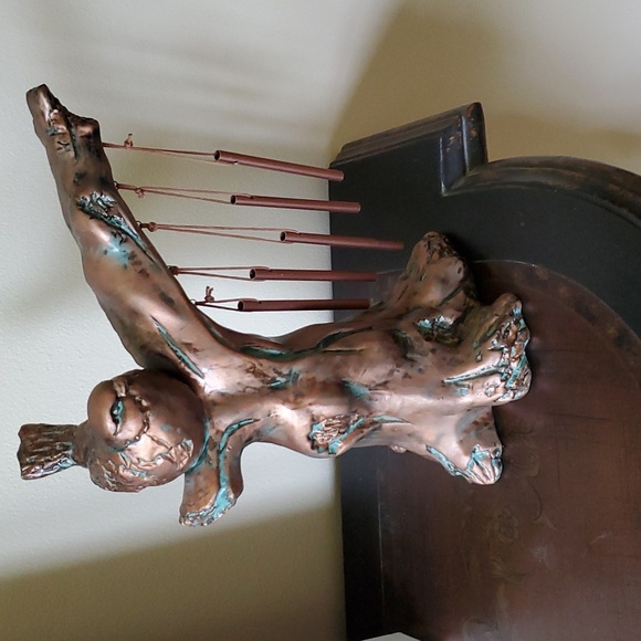 Unique  Bird on a limb Decor - Picture 1 of 4